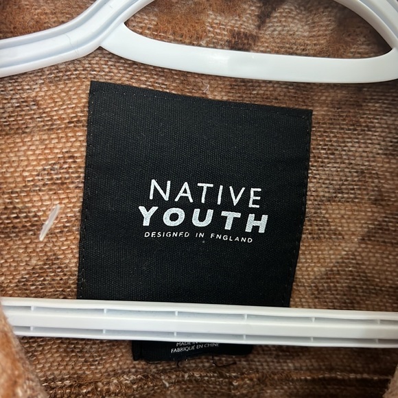 Native Youth Aztec Pattern Shacket Size Small - Picture 4 of 9